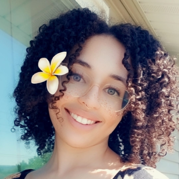 Meet your Posher, Paulina - Picture 1 of 1